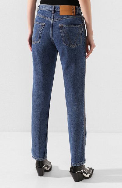 Джинсы VETEMENTS голубого цвета по цене 65750 руб., арт. SS20PA332 2801/W/BLUE, фото 4 Джинсы VETEMENTS, арт. SS20PA332 2801/W/BLUE, фото 4
