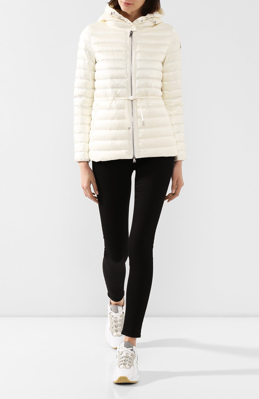 Пуховая куртка raie MONCLER белого цвета по цене 128000 руб., арт. F1-093-1B103-00-53048, фото 2 Пуховая куртка raie MONCLER, арт. F1-093-1B103-00-53048, фото 2