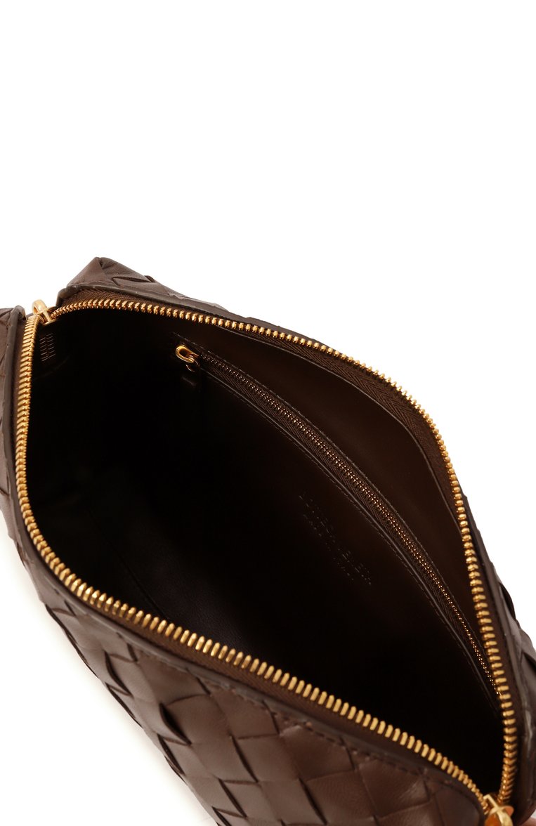 Женская сумка BOTTEGA VENETA коричневого цвета, арт. 597329/V48C1 | Фото 5 (Размер: small; Материал: Натуральная кожа; Ремень/цепочка: На ремешке; Материал сплава: Проставлено; Драгоценные камни: Проставлено)