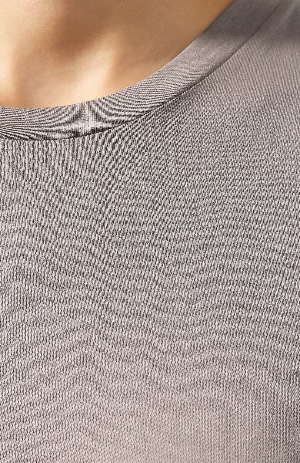 Хлопковая футболка THEORY серого цвета по цене 9950 руб., арт. I1124510, фото 5 Хлопковая футболка THEORY, арт. I1124510, фото 5