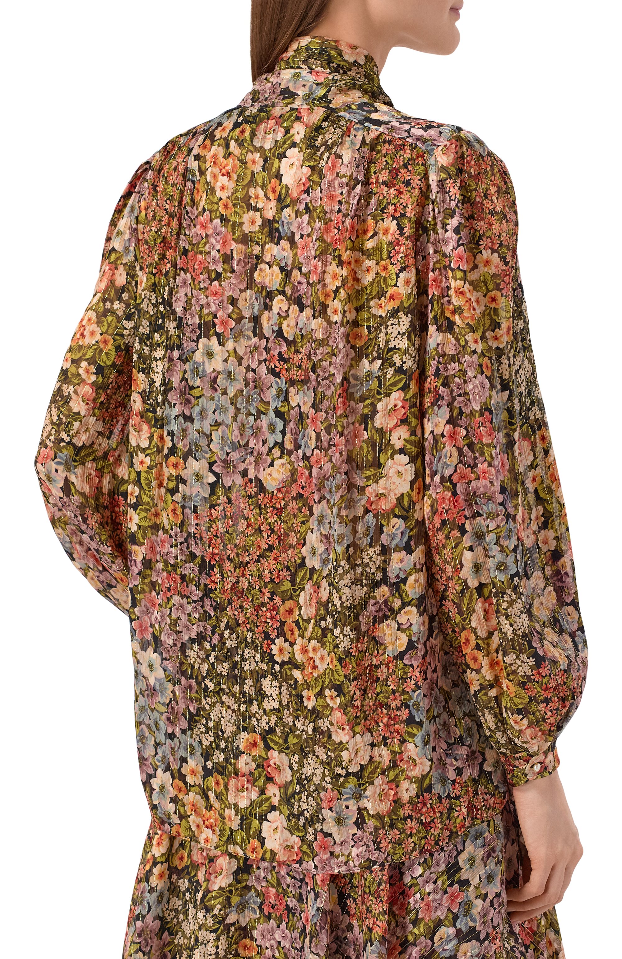 Шелковая блузка VALENTINO разноцветного цвета по цене 314000 руб., арт. 8B3AB7Z9/A08, фото 4 Шелковая блузка VALENTINO, арт. 8B3AB7Z9/A08, фото 4