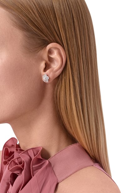 Серьги ariana grande x swarovsky SWAROVSKI серебряного цвета по цене 18350 руб., арт. 5756098, фото 2 Серьги ariana grande x swarovsky SWAROVSKI, арт. 5756098, фото 2