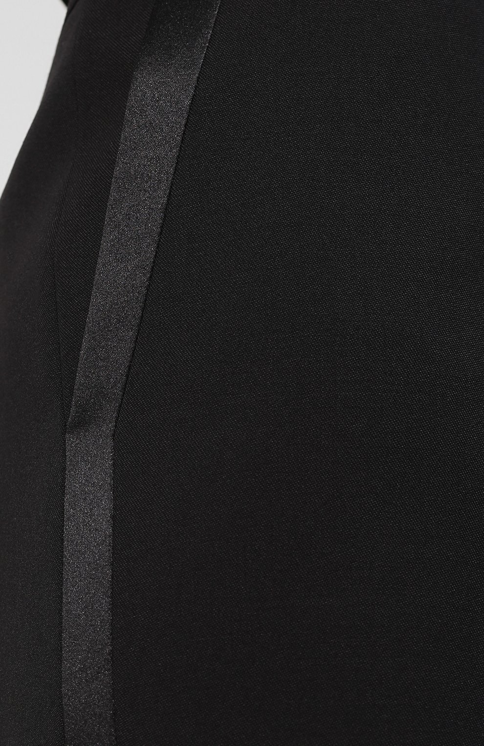 Однотонная шерстяная мини-юбка SAINT LAURENT черного цвета по цене 119500 руб., арт. 505199/Y399W, фото 5 Однотонная шерстяная мини-юбка SAINT LAURENT, арт. 505199/Y399W, фото 5