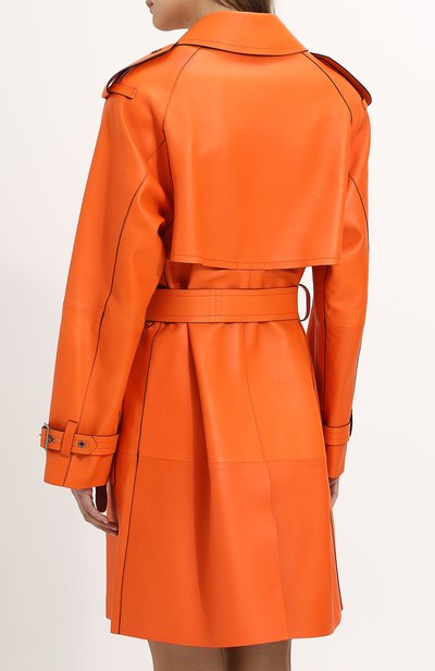 Кожаное пальто с поясом TOM FORD оранжевого цвета по цене 899000 руб., арт. CPL650-LEX181, фото 4 Кожаное пальто с поясом TOM FORD, арт. CPL650-LEX181, фото 4