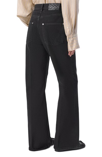 Джинсы BOTTEGA VENETA черного цвета по цене 146500 руб., арт. 864997/V6900, фото 4 Джинсы BOTTEGA VENETA, арт. 864997/V6900, фото 4