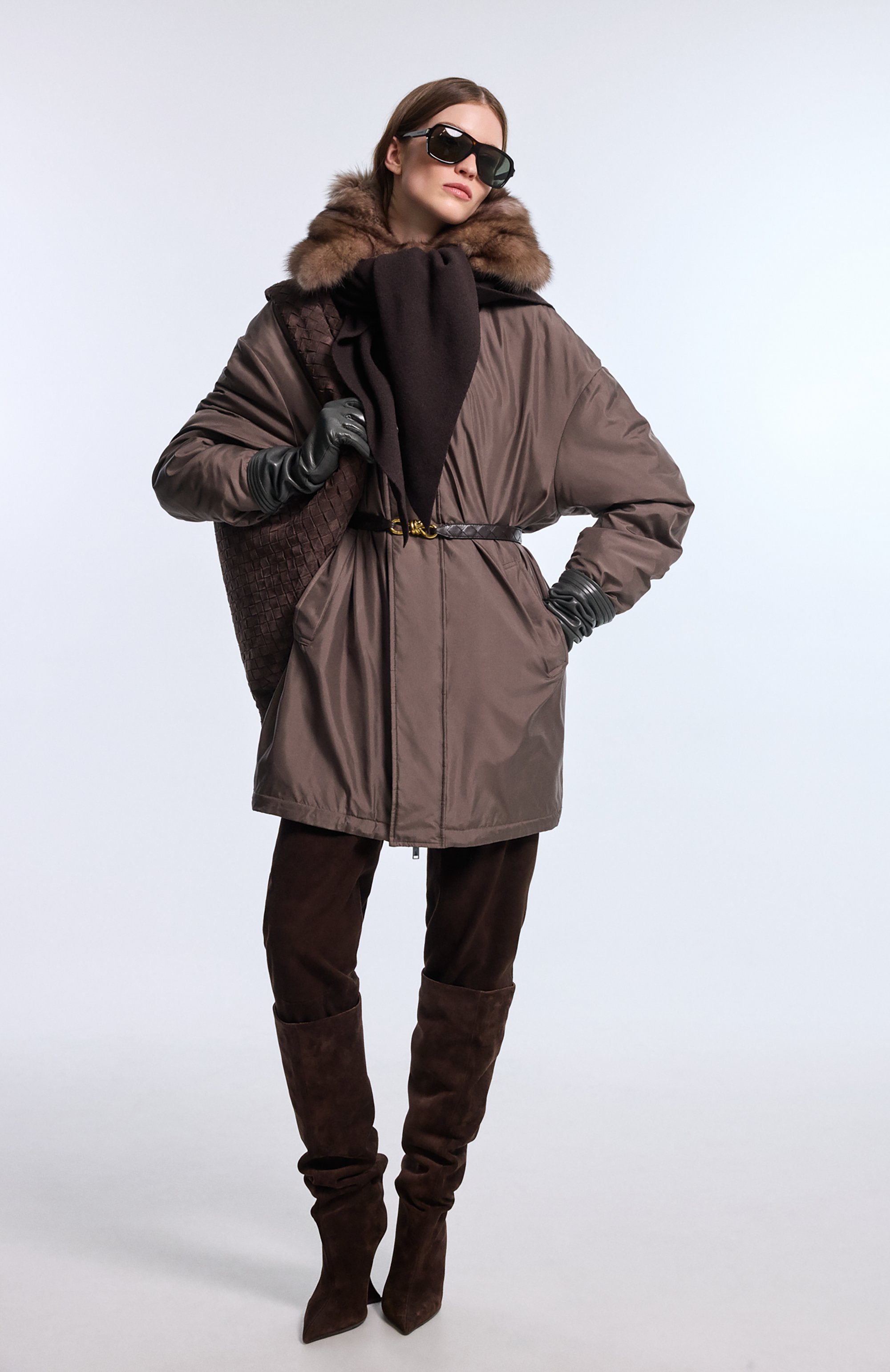 Шелковый пуховик с отделкой из соболя MVST, арт. M25.1PW.0004L/72392 SABLE, фото 6