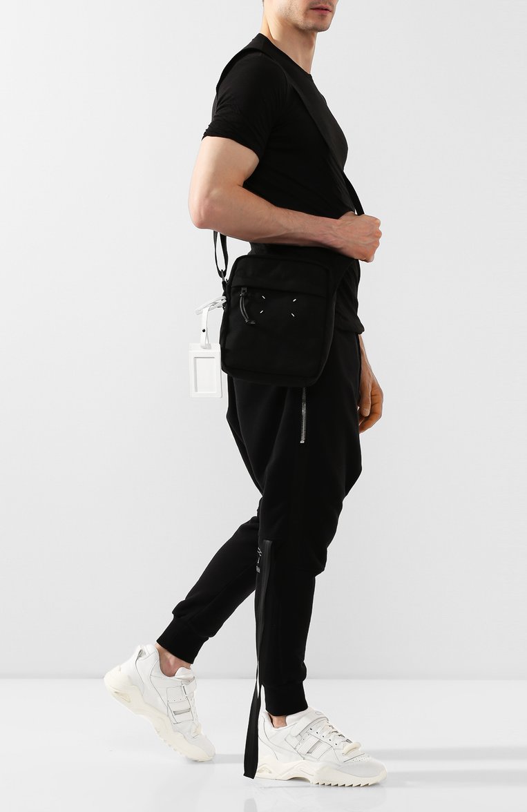 Мужская текстильная сумка MAISON MARGIELA черного цвета, арт. S55WG0056/PR253 | Фото 2 (Ремень/цепочка: На ремешке; Материал: Текстиль; Размер: medium; Драгоценные камни: Проставлено; Материал сплава: Проставлено)