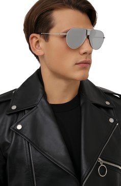 Женские солнцезащитные очки DIOR EYEWEAR серебряного цвета, арт. DI0RICE AU F0A4 | Фото 3 (Тип очков: С/з; Региональные ограничения белый список (Axapta Mercury): RU, Не проставлено; Кросс-КТ: С/з-унисекс; Нос: Не проставлено; Оптика Гендер: оптика-унисекс)