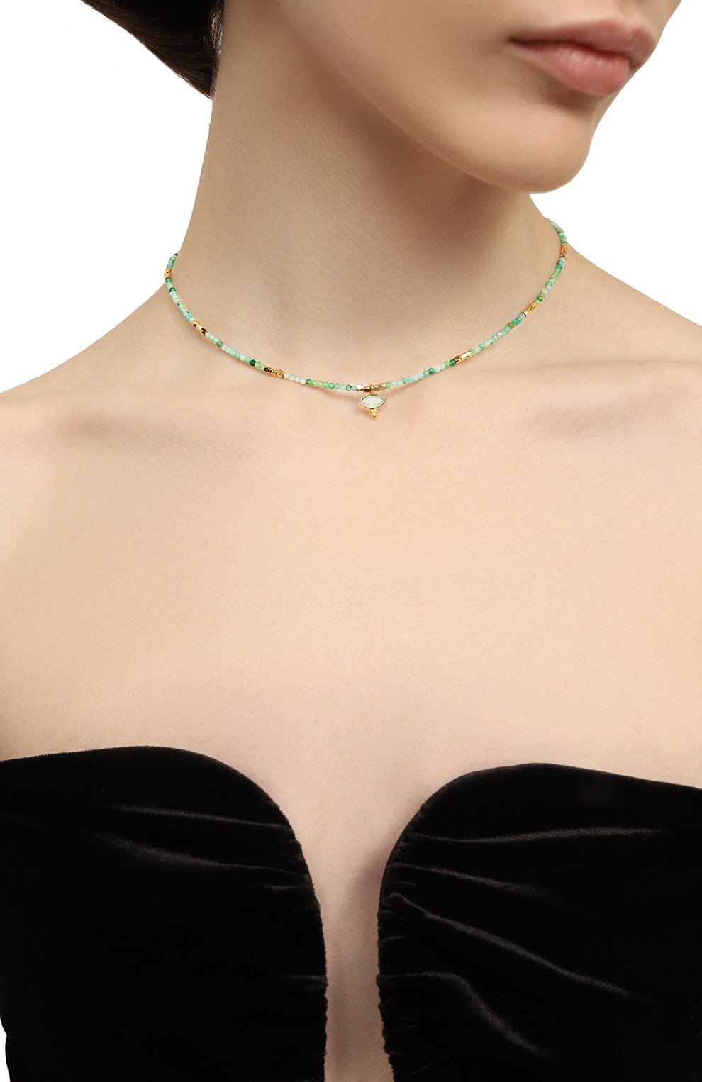 Колье HANKA_IN зеленого цвета по цене 16700 руб., арт. EYE-CH-AMA-CAL-1M, фото 2 Колье HANKA_IN, арт. EYE-CH-AMA-CAL-1M, фото 2