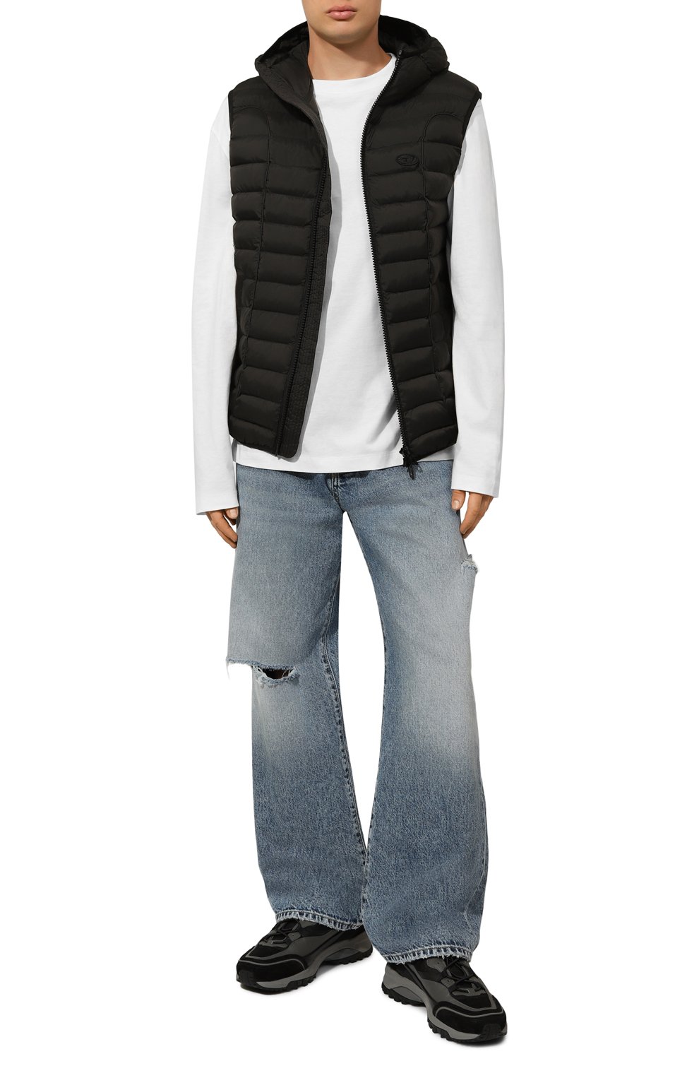 Утепленный жилет DIESEL черного цвета по цене 33050 руб., арт. A14718/0BHAZ, фото 2 Утепленный жилет DIESEL, арт. A14718/0BHAZ, фото 2