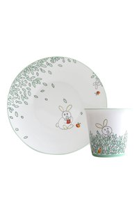 Посуда и аксессуары для детей