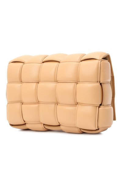 Сумка padded cassette BOTTEGA VENETA бежевого цвета по цене 523000 руб., арт. 591970/VCQR1, фото 3 Сумка padded cassette BOTTEGA VENETA, арт. 591970/VCQR1, фото 3