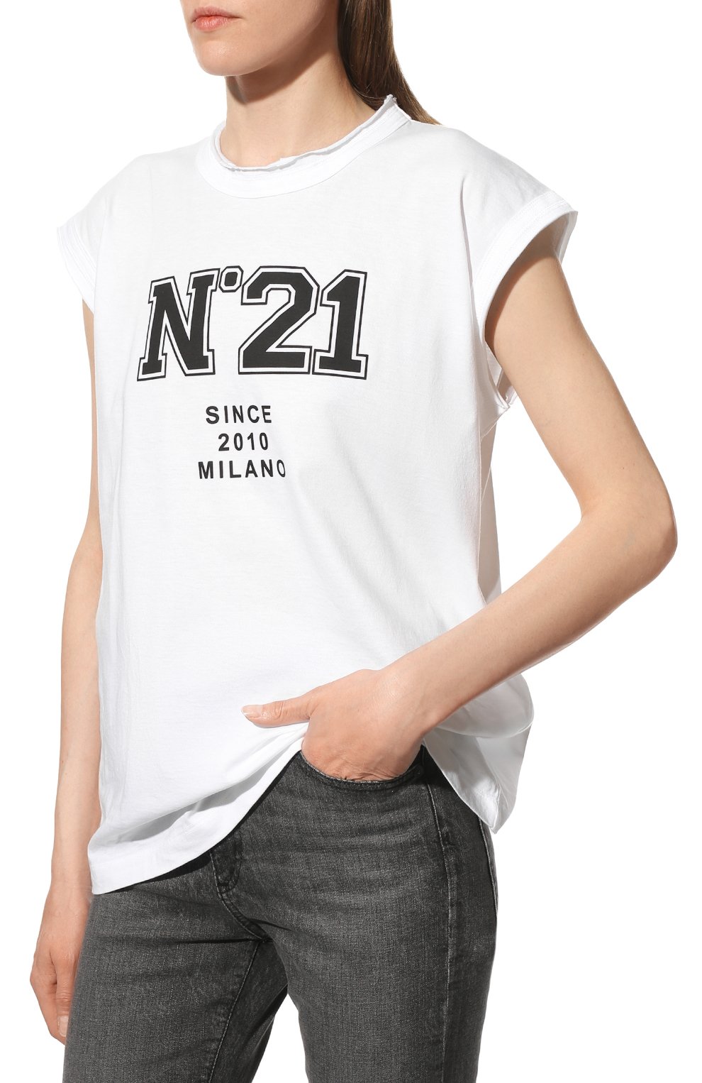 Хлопковая футболка N21 белого цвета по цене 17650 руб., арт. 22E N2M0/F102/6325, фото 3 Хлопковая футболка N21, арт. 22E N2M0/F102/6325, фото 3