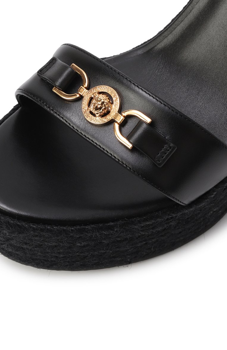 Женские кожаные босоножки barocco VERSACE черного цвета, арт. 1014100/DVT2P | Фото 7 (Подошва: Платформа; Материал внутренний: Натуральная кожа; Материал внешний: Натуральная кожа; Каблук тип: Танкетка; Автоматизация состава: Проставлено; Автоматизация ТО: Проставлено)