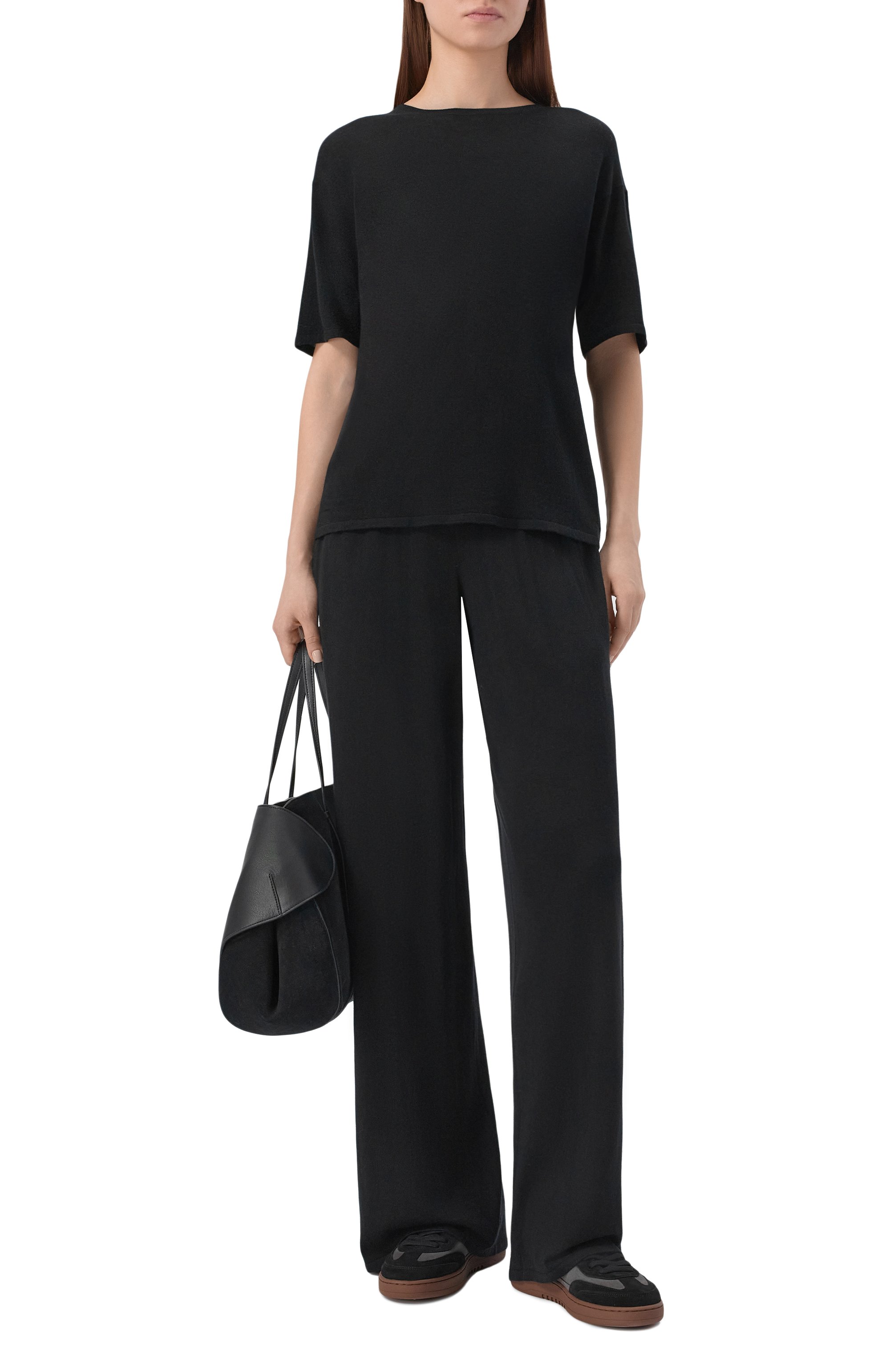 Брюки из шерсти и кашемира ADDICTED черного цвета по цене 29600 руб., арт. AD2548, фото 2 Брюки из шерсти и кашемира ADDICTED, арт. AD2548, фото 2