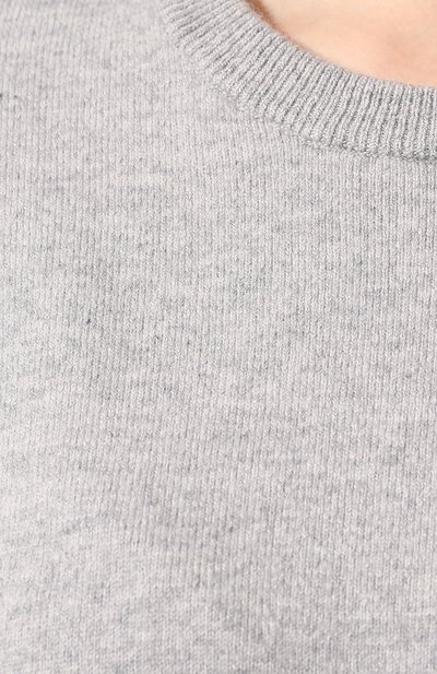 Кашемировый свитер EXTREME CASHMERE серого цвета по цене 37150 руб., арт. 102/HERE, фото 5 Кашемировый свитер EXTREME CASHMERE, арт. 102/HERE, фото 5