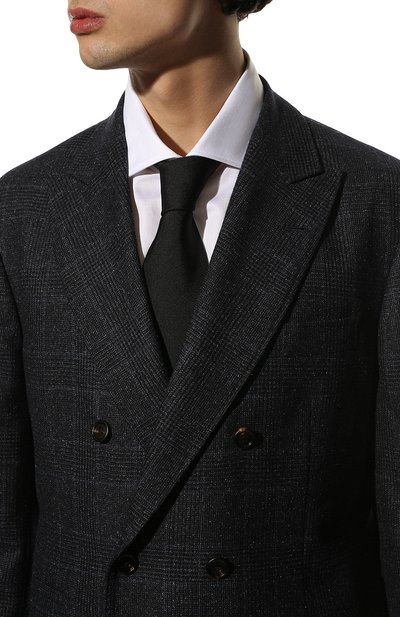 Галстук из шелка и льна BRIONI черного цвета по цене 25350 руб., арт. 062I00/P1451, фото 2 Галстук из шелка и льна BRIONI, арт. 062I00/P1451, фото 2