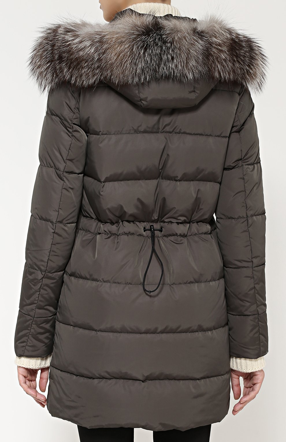 Приталенный стеганый пуховик с меховой отделкой MONCLER, арт. B2-093-49821-25-68065, фото 4