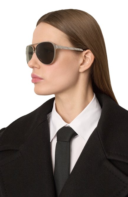 Женские солнцезащитные очки SAINT LAURENT черного цвета, арт. SL 734 002 | Фото 2 (Нос: Не проставлено; Региональные ограничения белый список (Axapta Mercury): Не проставлено)
