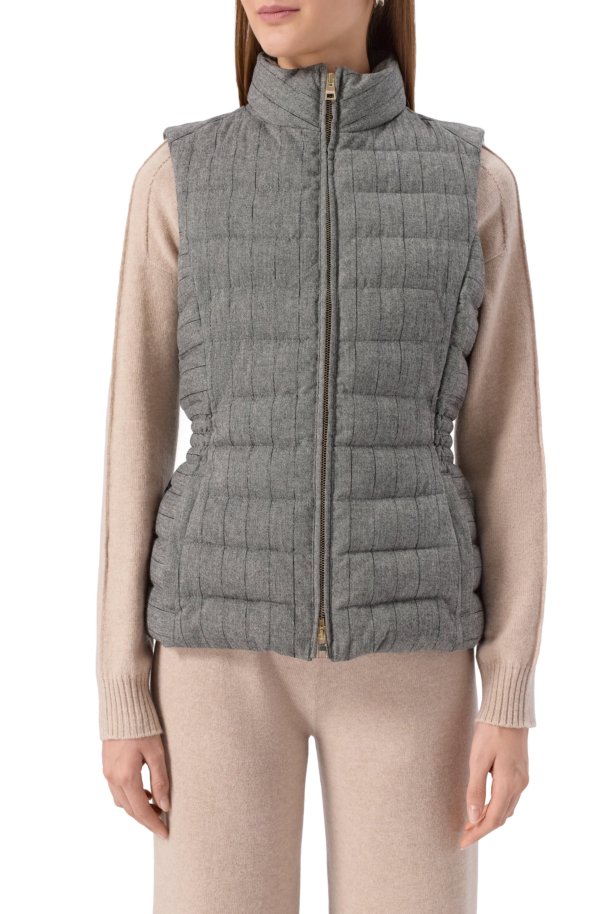 Утепленный жилет LORENA ANTONIAZZI серого цвета по цене 114500 руб., арт. PI30A/5073, фото 3 Утепленный жилет LORENA ANTONIAZZI, арт. PI30A/5073, фото 3