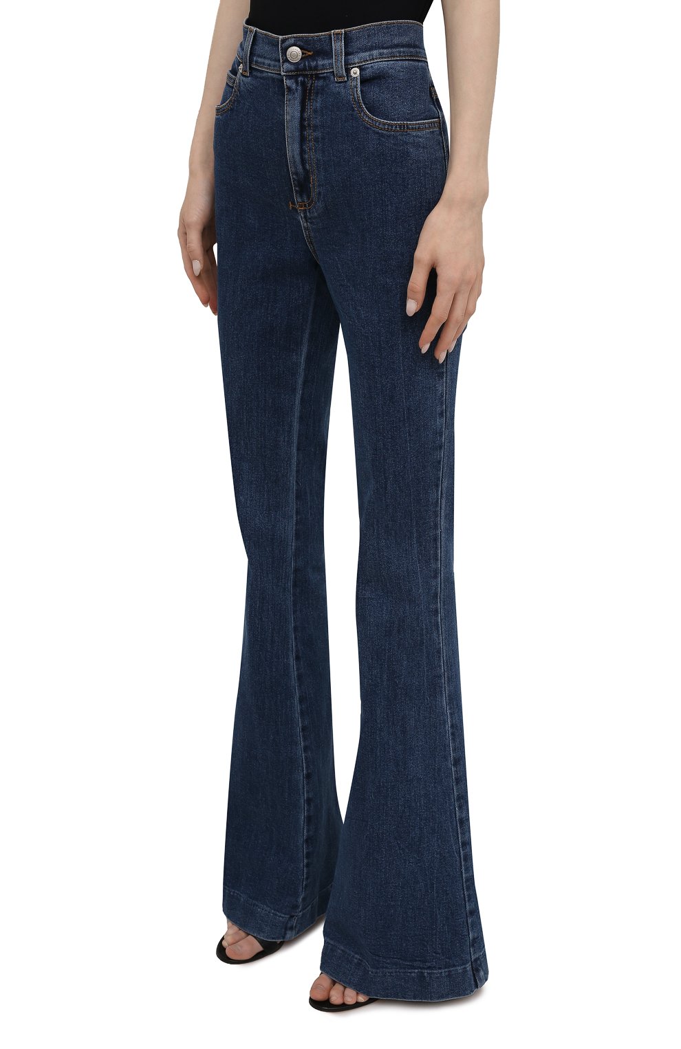 Джинсы ALEXANDER MCQUEEN синего цвета по цене 78100 руб., арт. 687448/QMABQ, фото 3 Джинсы ALEXANDER MCQUEEN, арт. 687448/QMABQ, фото 3