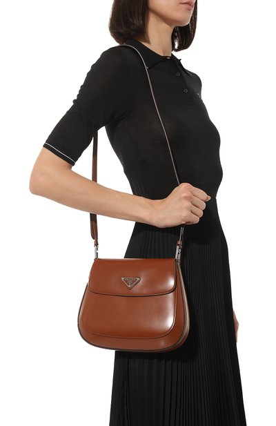 Сумка cleo PRADA коричневого цвета по цене 260000 руб., арт. 1BD303-ZO6-F02TX-HOO, фото 2 Сумка cleo PRADA, арт. 1BD303-ZO6-F02TX-HOO, фото 2