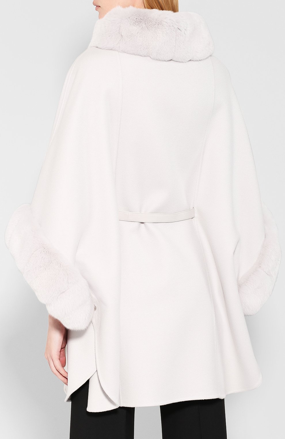 Кашемировая накидка LORO PIANA бежевого цвета по цене 1980000 руб., арт. FAG3754, фото 4 Кашемировая накидка LORO PIANA, арт. FAG3754, фото 4