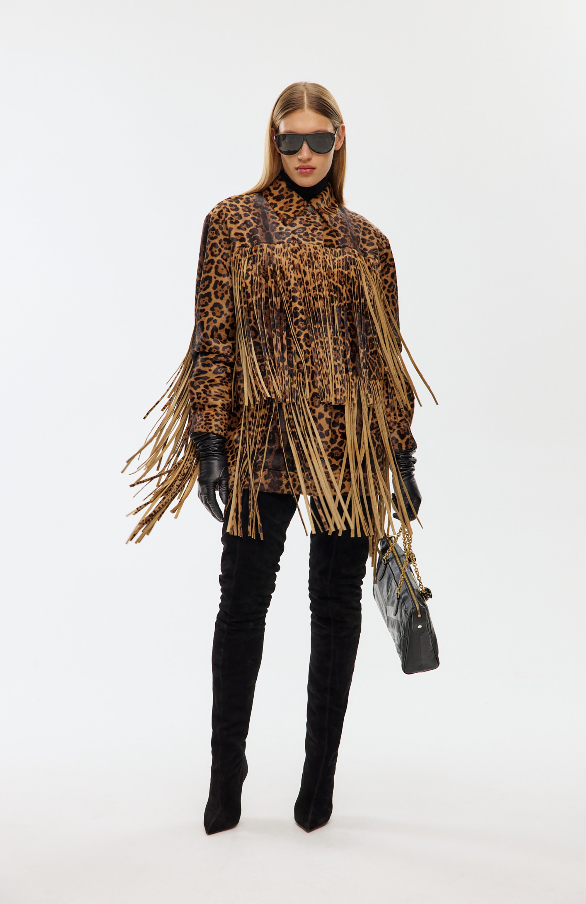 Кожаная куртка DOLCE & GABBANA леопардового цвета по цене 1915000 руб., арт. F9T45L/HULXR, фото 6 Кожаная куртка DOLCE & GABBANA, арт. F9T45L/HULXR, фото 6