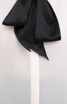 Женская шелковая блузка RALPH LAUREN кремового цвета, арт. 290824561 | Фото 5 (Длина (для топов): Стандартные; Материал внешний: Шелк; Рукава: Длинные; Женское Кросс-КТ: Блуза-одежда; Принт: Без принта; Стили: Романтичный; Материал сплава: Проставлено; Драгоценные камни: Проставлено)