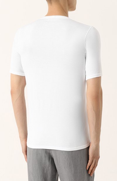 Хлопковая однотонная футболка FEDELI белого цвета по цене 14400 руб., арт. 1UE00298, фото 4 Хлопковая однотонная футболка FEDELI, арт. 1UE00298, фото 4