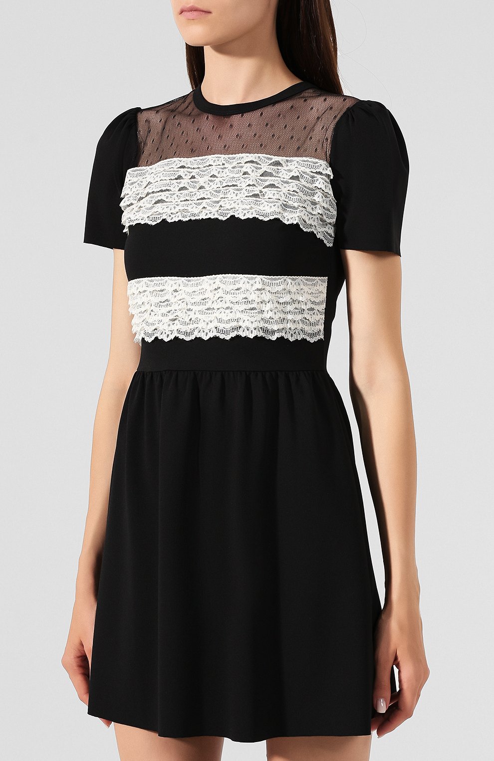 Платье REDVALENTINO черно-белого цвета по цене 39300 руб., арт. SR3MJ01Y/4E3, фото 3 Платье REDVALENTINO, арт. SR3MJ01Y/4E3, фото 3