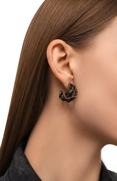 Серьги MAISON MARGIELA черного цвета по цене 46950 руб., арт. SM1VG0051 P6477, фото 2 Серьги MAISON MARGIELA, арт. SM1VG0051 P6477, фото 2