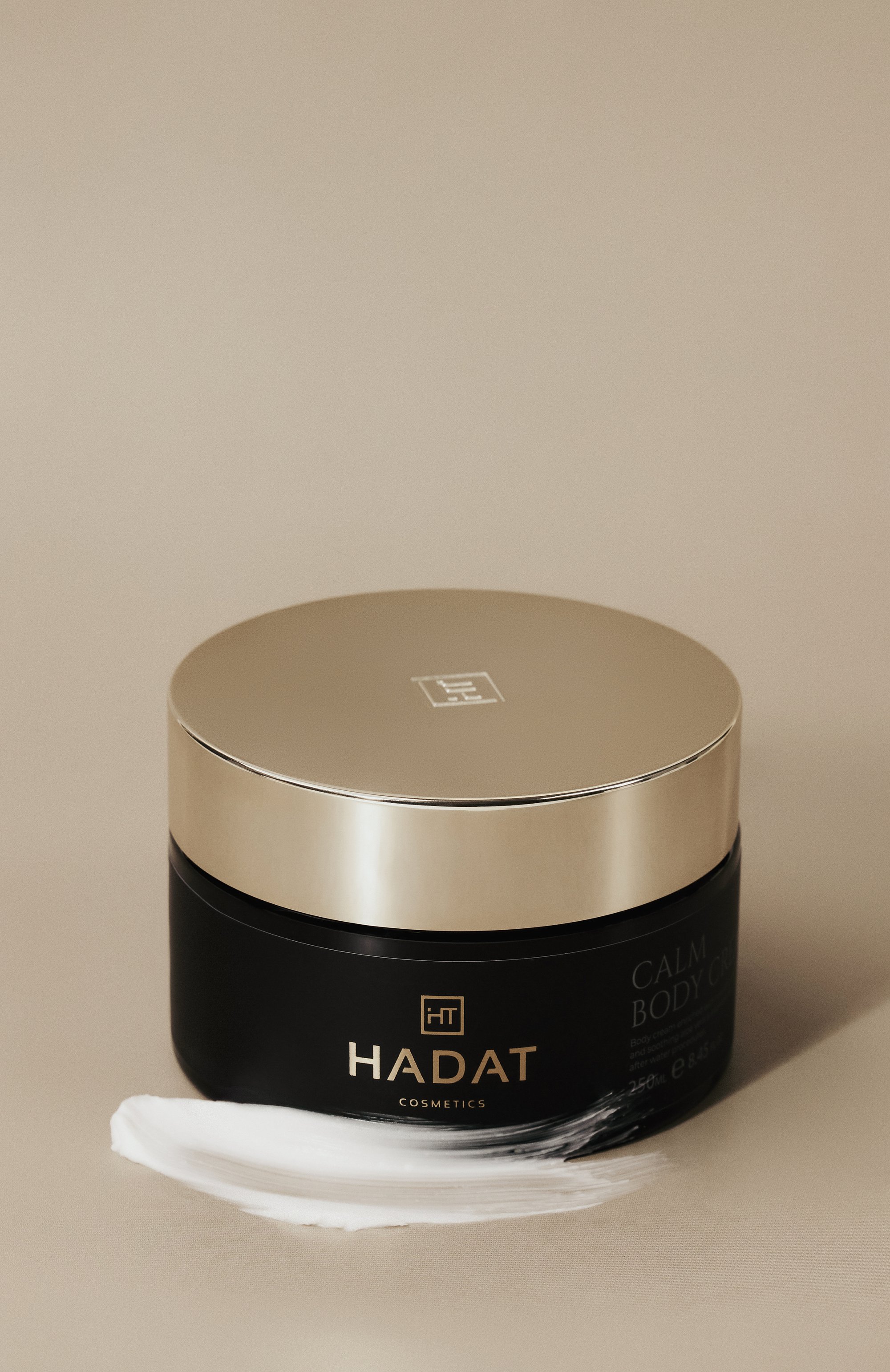 Крем для тела calm (250ml) HADAT COSMETICS бесцветного цвета по цене 5200 руб., арт. 4752092153664, фото 5 Крем для тела calm (250ml) HADAT COSMETICS, арт. 4752092153664, фото 5