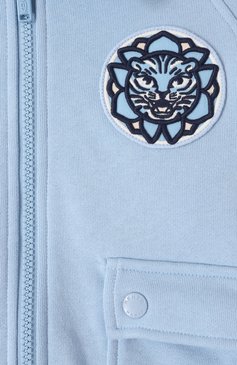 Детского хлопковый бомбер KENZO голубого цвета, арт. K61084 | Фото 3 (Рукава: Длинные; Драгоценные камни: Проставлено; Материал сплава: Проставлено; Материал внешний: Хлопок; Кросс-КТ: бомбер, Демисезон; Ростовка одежда: 3 года | 98 см, 9 лет | 134 см, 4 года | 104 см, 2 года | 92 см, 5 лет | 110 см, 7 лет | 122 см)