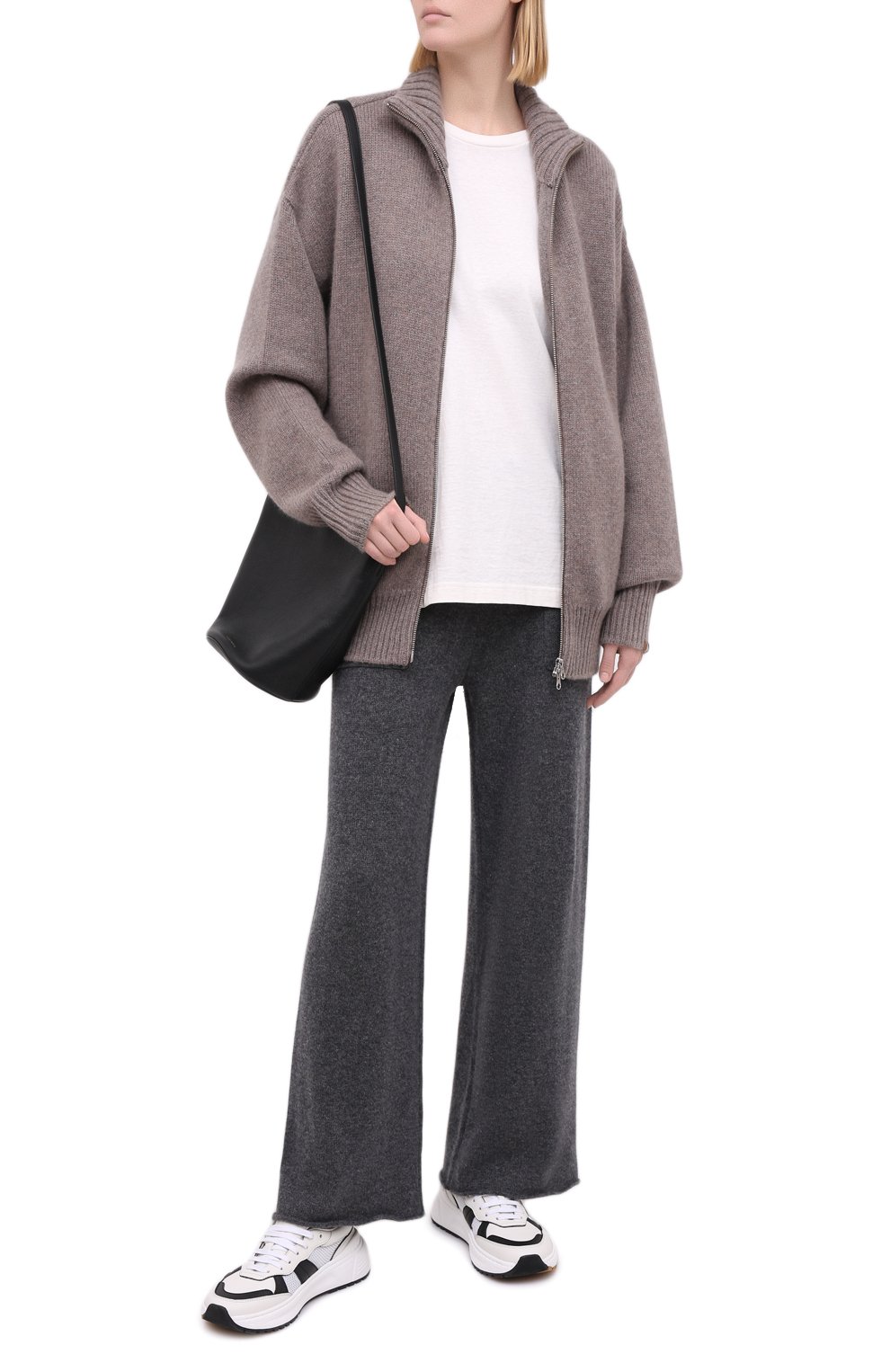 Кашемировые брюки NOT SHY серого цвета по цене 28450 руб., арт. 3701032C, фото 2 Кашемировые брюки NOT SHY, арт. 3701032C, фото 2