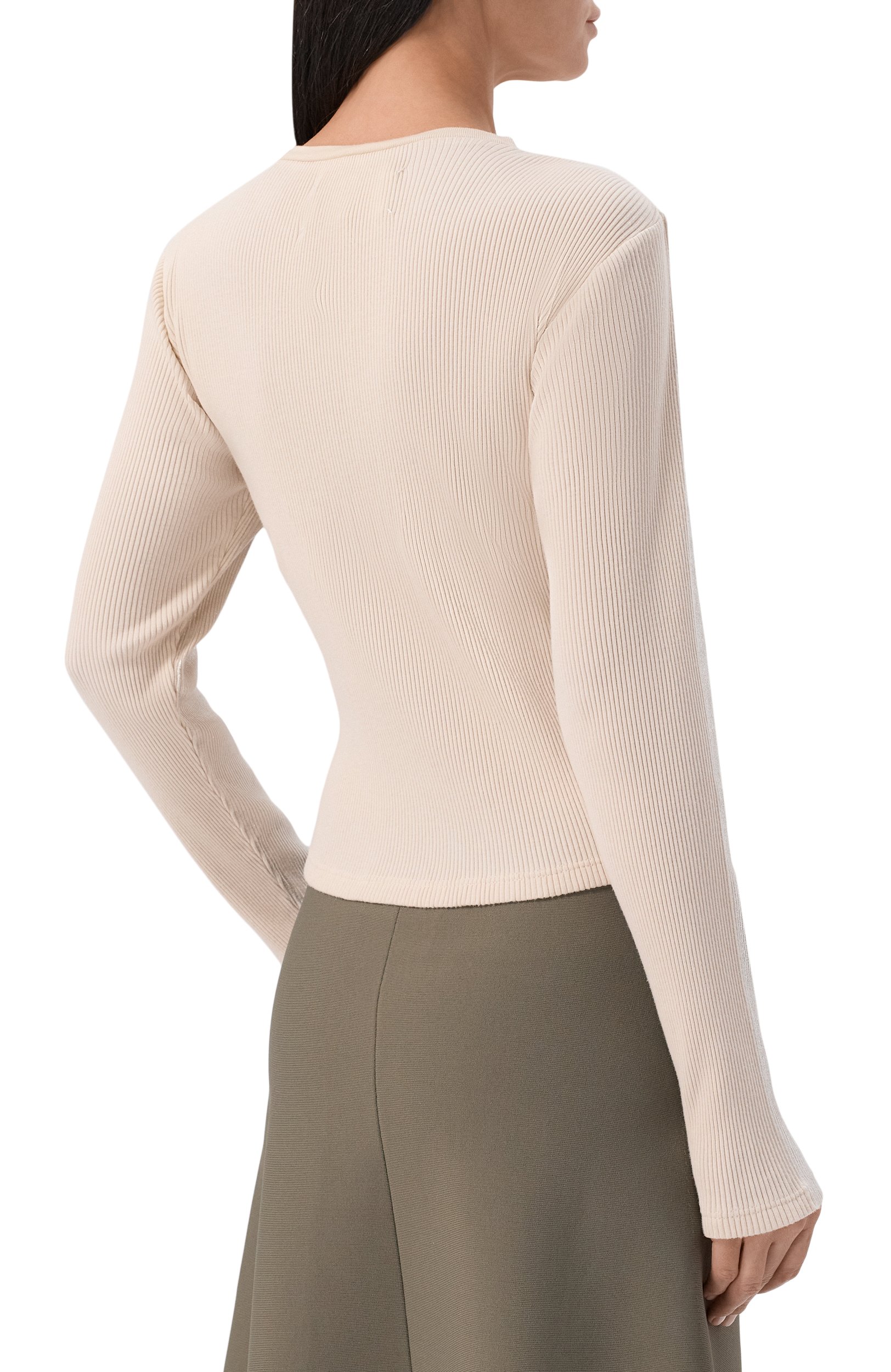 Хлопковый лонгслив MAISON MARGIELA серебряного цвета по цене 93050 руб., арт. S51NH0009/M20237, фото 4 Хлопковый лонгслив MAISON MARGIELA, арт. S51NH0009/M20237, фото 4