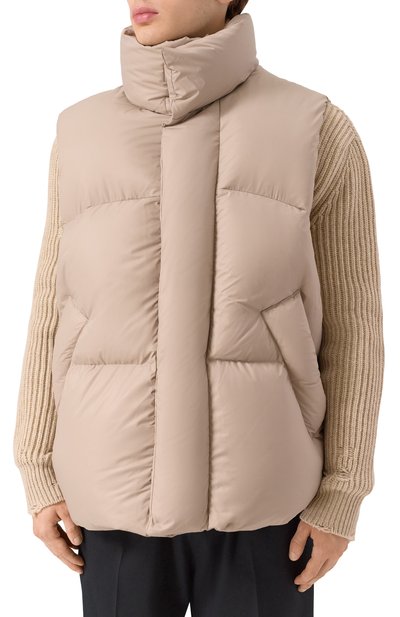 Пуховый жилет MORDECAI светло-бежевого цвета по цене 106000 руб., арт. 25A96MRU04/S, фото 3 Пуховый жилет MORDECAI, арт. 25A96MRU04/S, фото 3
