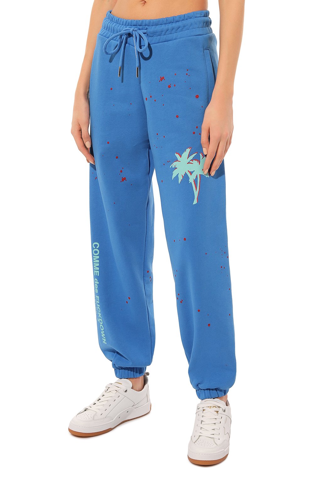 Хлопковые джоггеры COMME DES FUCKDOWN голубого цвета по цене 19950 руб., арт. CDFD2326, фото 3 Хлопковые джоггеры COMME DES FUCKDOWN, арт. CDFD2326, фото 3