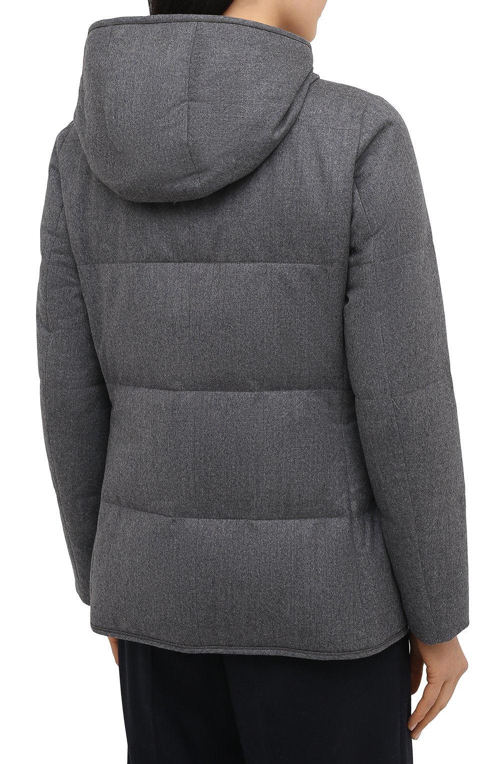Пуховая куртка BRUNELLO CUCINELLI серого цвета по цене 398000 руб., арт. MT2268976, фото 4 Пуховая куртка BRUNELLO CUCINELLI, арт. MT2268976, фото 4