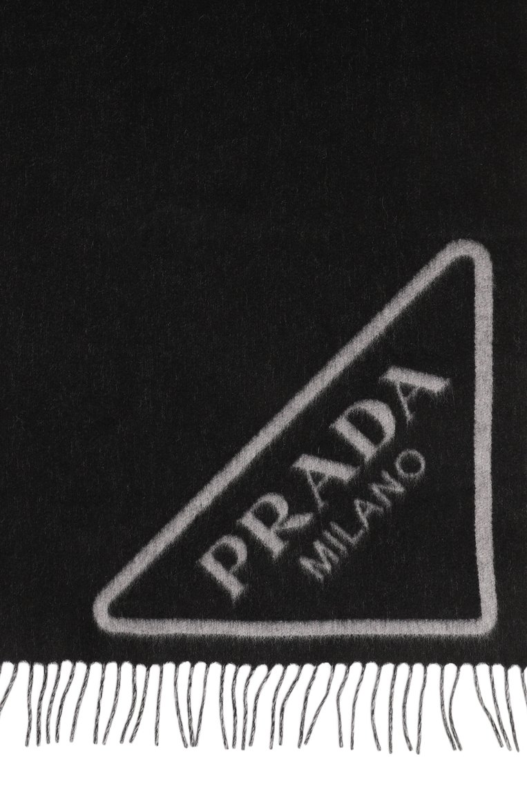 Кашемировый плед PRADA черного цвета, арт. 1QA002-2D3H-F0700 | Фото 2 (Нос: Не проставлено; Материал: Шерсть, Кашемир, Текстиль; Региональные ограничения белый список (Axapta Mercury): Не проставлено)