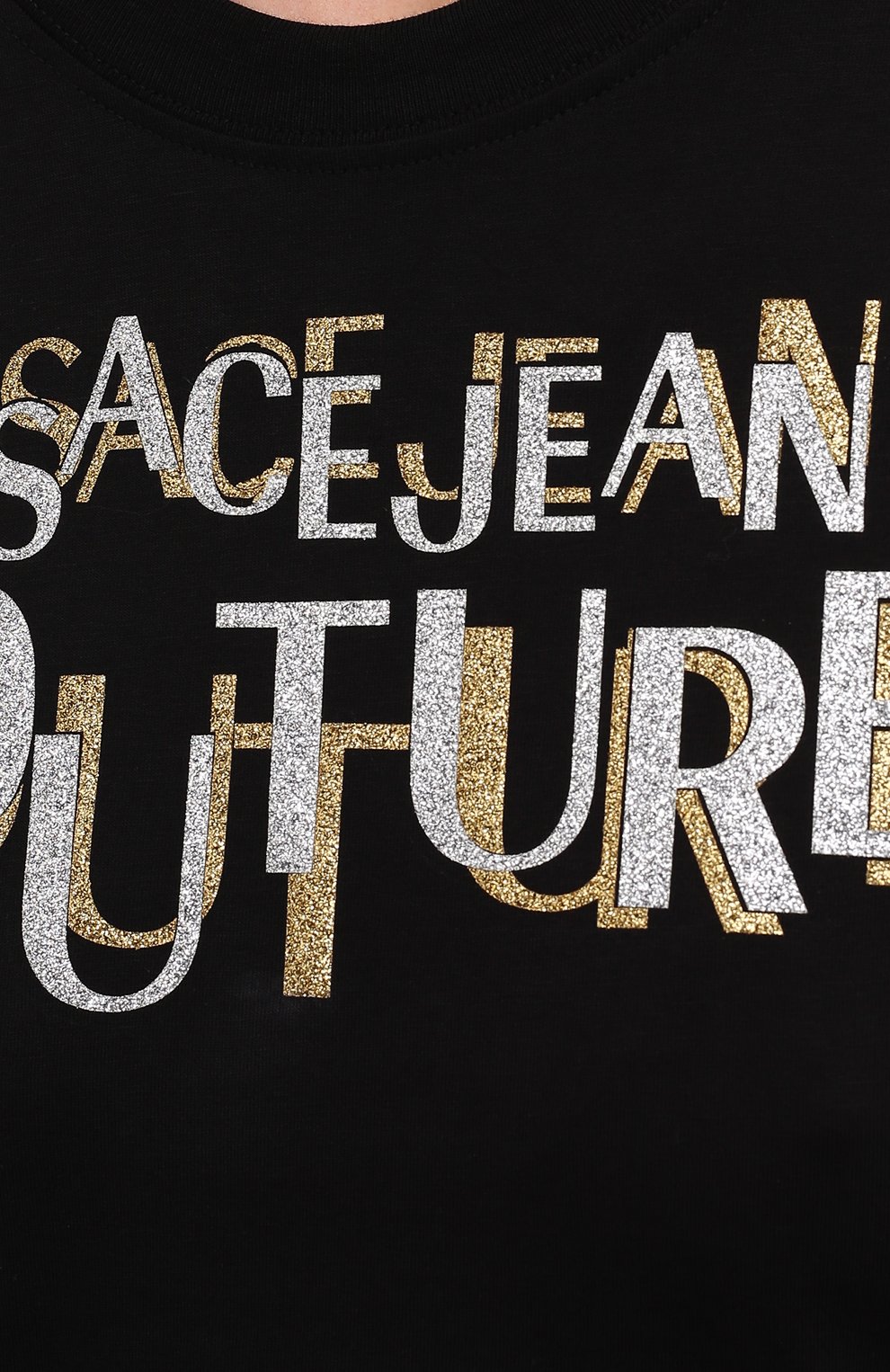 Хлопковая футболка VERSACE JEANS COUTURE черного цвета по цене 13950 руб., арт. 71HAHT02-71DP608 S 2 L0G0 GLITTER/CJ00T, фото 5 Хлопковая футболка VERSACE JEANS COUTURE, арт. 71HAHT02-71DP608 S 2 L0G0 GLITTER/CJ00T, фото 5