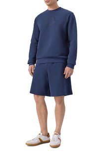 Темно-синий