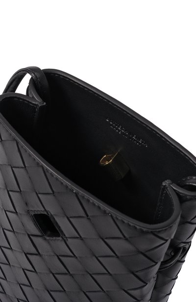 Сумка andiamo BOTTEGA VENETA черного цвета по цене 209500 руб., арт. 843890/VCPP0_001, фото 5 Сумка andiamo BOTTEGA VENETA, арт. 843890/VCPP0_001, фото 5