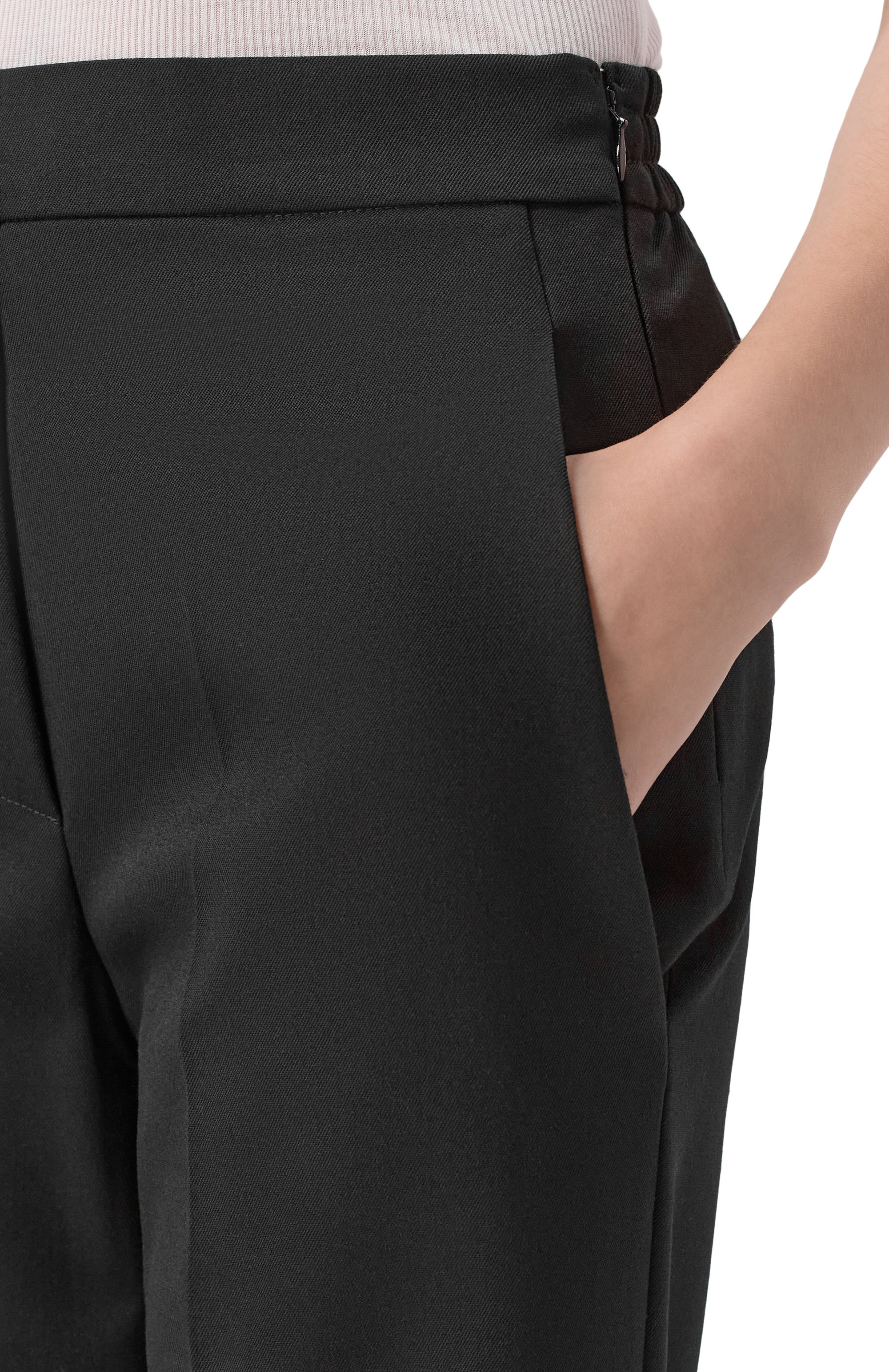 Брюки ERIKA CAVALLINI черного цвета по цене 47600 руб., арт. P5WH18, фото 5 Брюки ERIKA CAVALLINI, арт. P5WH18, фото 5