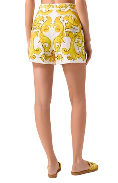 Женские хлопковые шорты DOLCE & GABBANA желтого цвета, арт. FTAL1T/HH5EA | Фото 4 (Драгоценные камни: Проставлено; Длина Ж (юбки, платья, шорты): Мини; Материал внешний: Хлопок; Материал сплава: Проставлено; Стили: Кэжуэл)