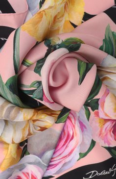 Женский шелковый платок DOLCE & GABBANA розового цвета, арт. FN090R/GDCUI | Фото 4 (Материал: Текстиль, Шелк; Нос: Не проставлено; Принт: С принтом)