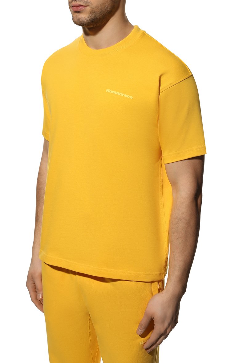 Мужская хлопковая футболка adidas originals x pharrell williams ADIDAS ORIGINALS желтого цвета, арт. HG1806 | Фото 3 (Рукава: Короткие; Материал внешний: Хлопок; Длина (для топов): Стандартные; Принт: Без принта; Стили: Спорт-шик; Мужское Кросс-КТ: Футболка-одежда; Кросс-КТ: Джерси)