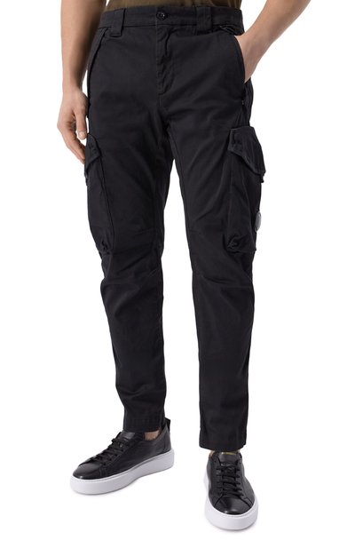 Хлопковые брюки-карго C.P. COMPANY черного цвета по цене 28200 руб., арт. 18CMPA058A005694G, фото 3 Хлопковые брюки-карго C.P. COMPANY, арт. 18CMPA058A005694G, фото 3