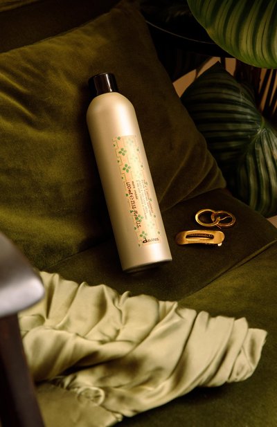 Лак средней фиксации для эластичного глянцевого стайлинга more inside (400ml) DAVINES, арт. 87069