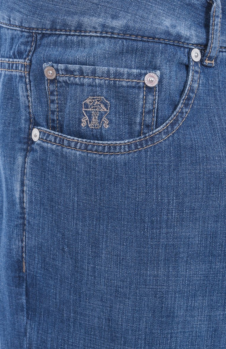 Мужские джинсы traditional fit BRUNELLO CUCINELLI синего цвета, арт. ME645B3210 | Фото 6 (Длина (брюки, джинсы): Стандартные; Материал внешний: Хлопок, Деним; Кросс-КТ: Деним; Стили: Повседневный; Силуэт М (брюки): Прямые; Детали: Делаве; Автоматизация состава: Проставлено; Автоматизация ТО: Проставлено; Размерность: Идёт в размер)